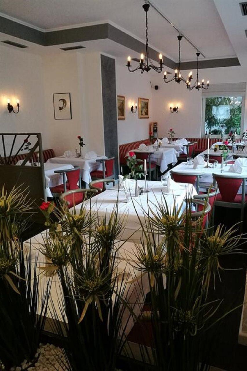 Hotel Apartments Restaurant Cala Luna Marburg Exterior photo